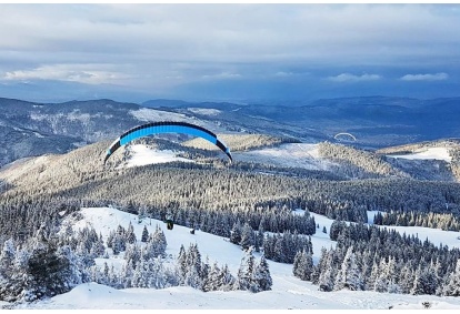 lot-paralotnia-w-beskidach