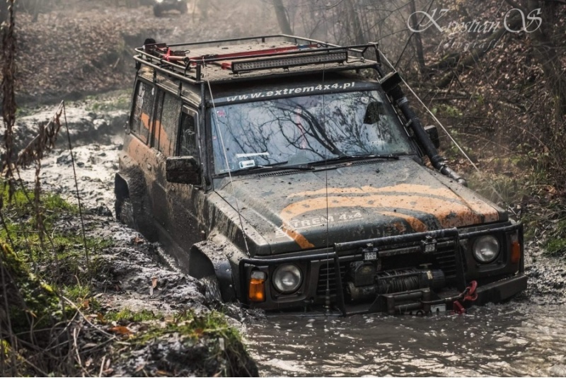 Jazda za kierownicą off-road 4x4