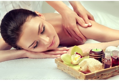 Masaż ajurwedyjskimi ciepłymi olejkami w Tao Tao SPA