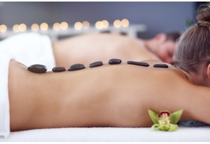 Masaż gorącymi kamieniami dla dwojga w Tao Tao SPA
