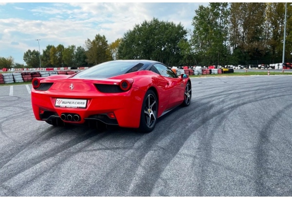 Jazda za kierownicą Ferrari 458 Italia z filmowaniem