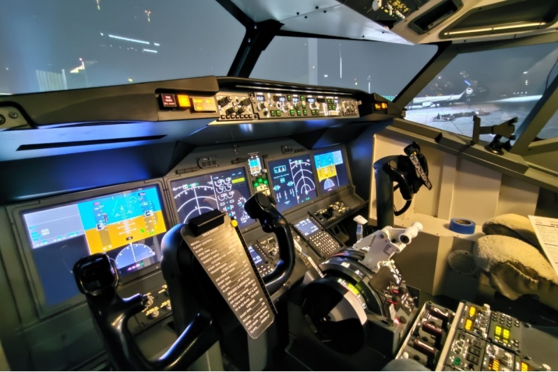 Lot w Symulatorze Boeing 737 Max w Warszawie