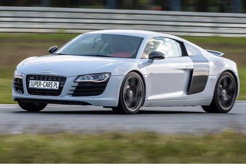 Jazda za kierownicą Audi R8 V10 z filmowaniem