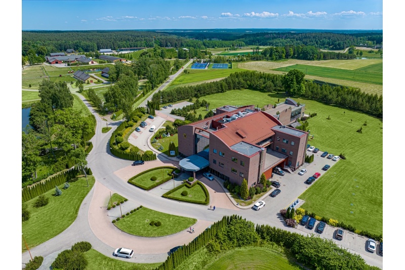 Romantyczny wypoczynek w willi z atrakcjami wodnymi „Harmony Park”