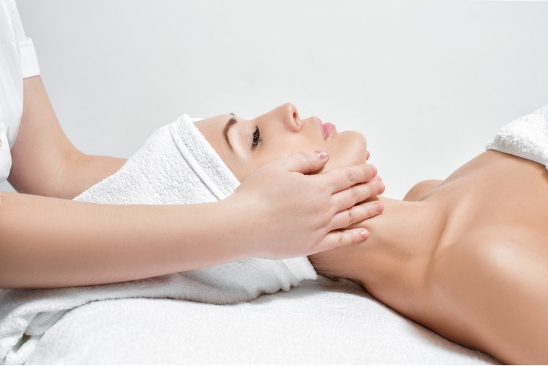 Zabieg na twarz Detox Green Clay Mask w Białymstoku