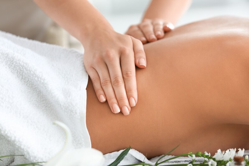Masaż bańką chińską w salonie SPA 43 w Warszawie
