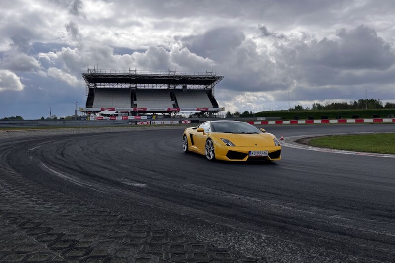 Jazda za kierownicą Lamborghini z Fun Racing