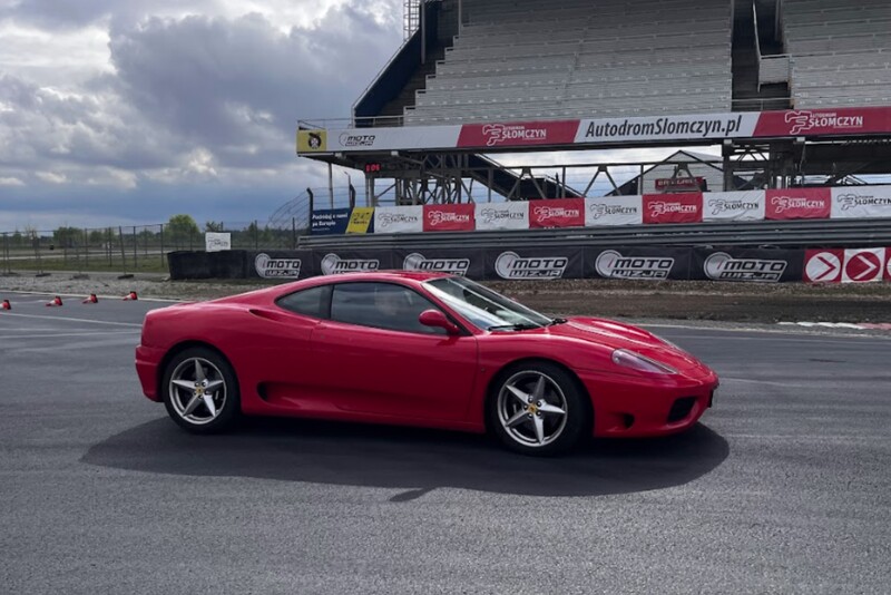 Jazda za kierownicą Ferrari z Fun Racing
