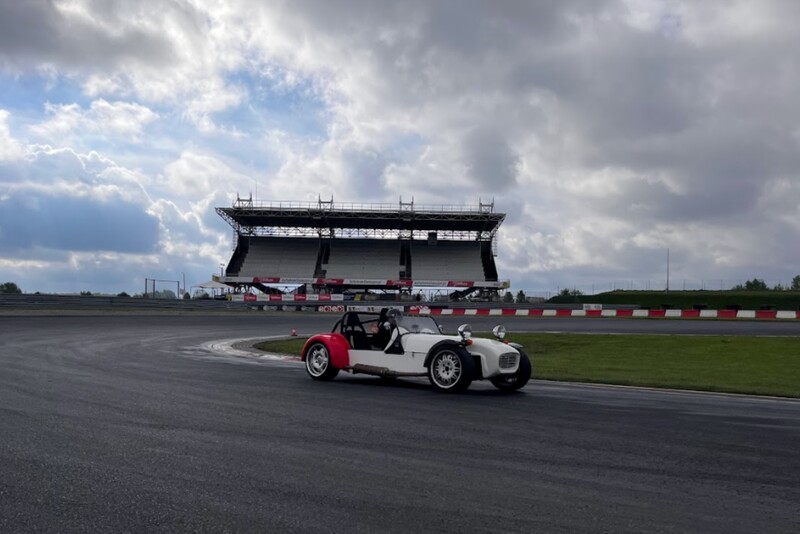 Jazda za kierownicą GKD z Fun Racing