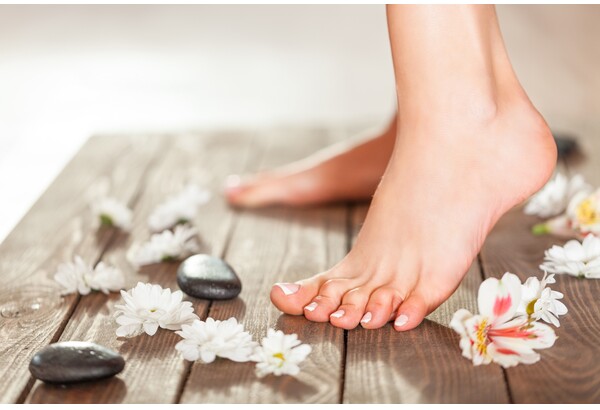 Pedicure hybrydowy w Zamościu