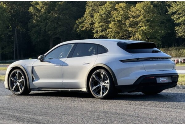 Jazda za kierownicą Porsche Taycan