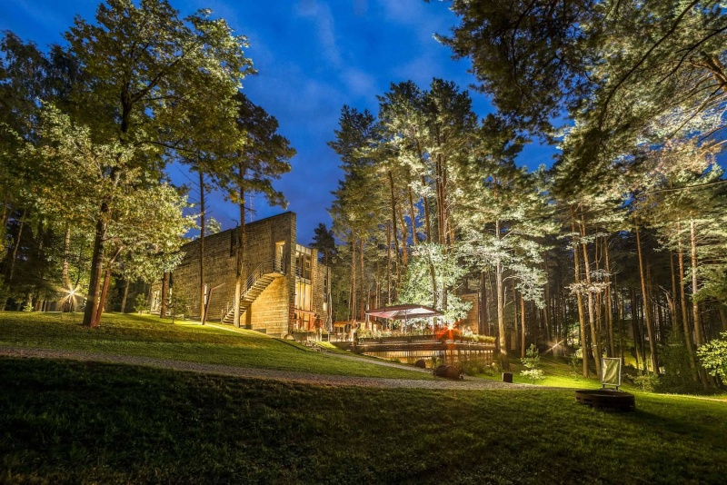 Nocleg z kolacją dla rodziny w „TonyResort”