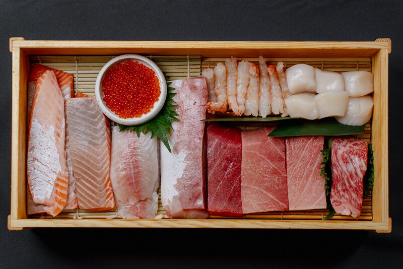 Kolacja degustacyjna w stylu japońskim - Omakase w Nago sushi and sake w Krakowie