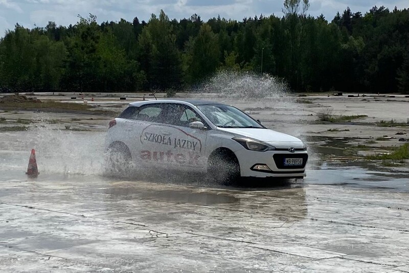 Jazda na płycie poślizgowej (1,5 godz.)