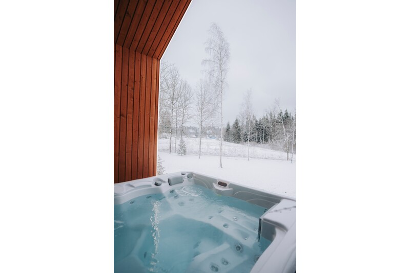 Nocleg w „Sniegi design cabin” z relaksem w saunie i jacuzzi