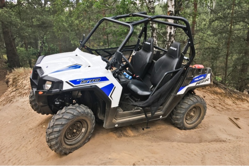 Jazda za kierownicą Buggy Polaris RZR 570 dla 1 osoby nieopodal Warszawy