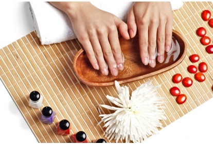 Manicure spa hybrydowy w Warszawie