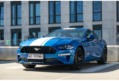 Wynajem samochodu Ford Mustang GT w Warszawie