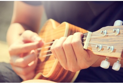 Lekcje gry na ukulele w Poznaniu
