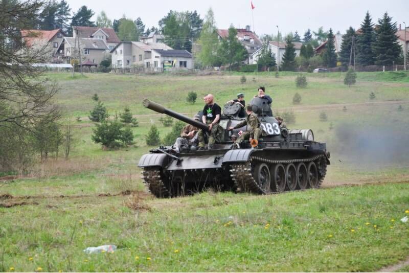 Przejażdżka za sterami czołgu T-55 w Mrągowie
