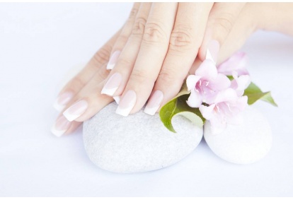 Manicure Hybrydowy w salonie SPA 43 w Warszawie