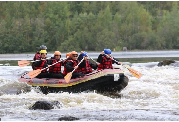 Rafting na białej wodzie