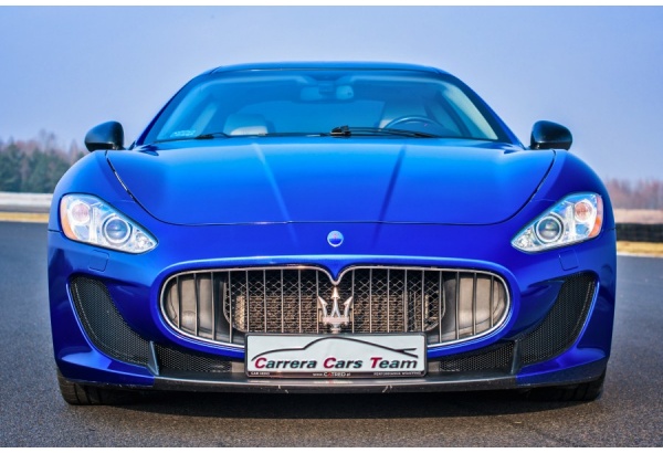 Przejażdżka za kierownicą samochodu Maserati GranTurismo S