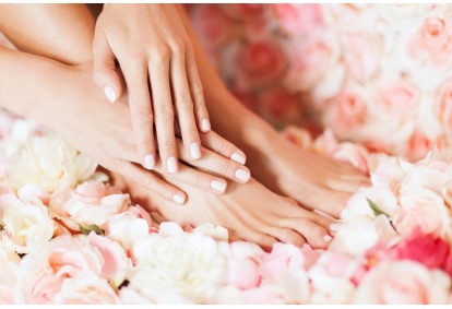 Manicure i pedicure hybrydowy w w Klinice urody Villa Dermatica