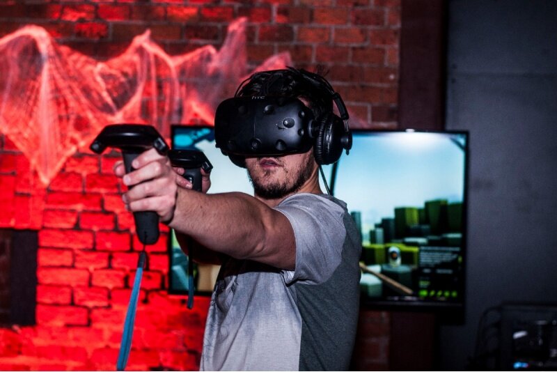 Przygoda w Wirtualnym Świecie VR Studio w Krakowie