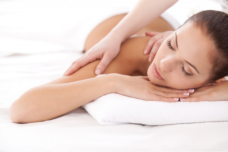 Masaż klasyczny relaksacyjny całego ciała w salonie Wersal SPA w Szczecinie