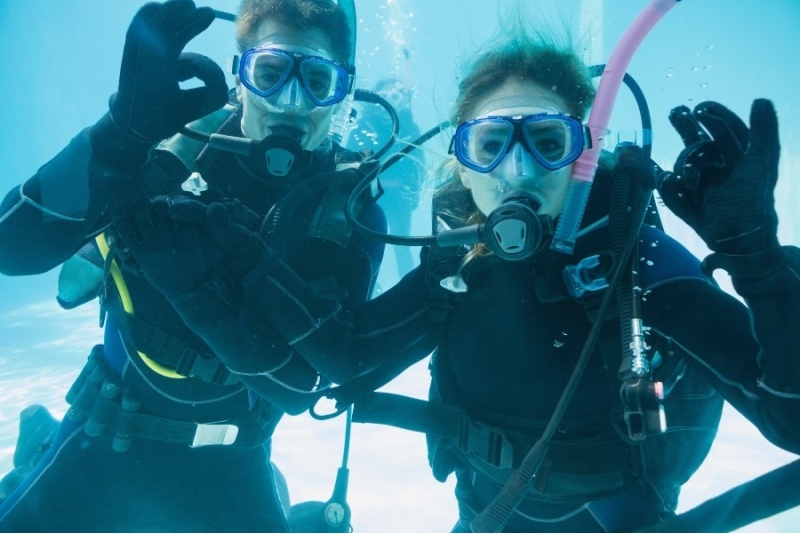 Poznaj nurkowanie z First Dive na basenie dla dwojga + BONUS