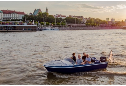 Rejs motorówką po Wiśle z odpoczynkiem na plaży